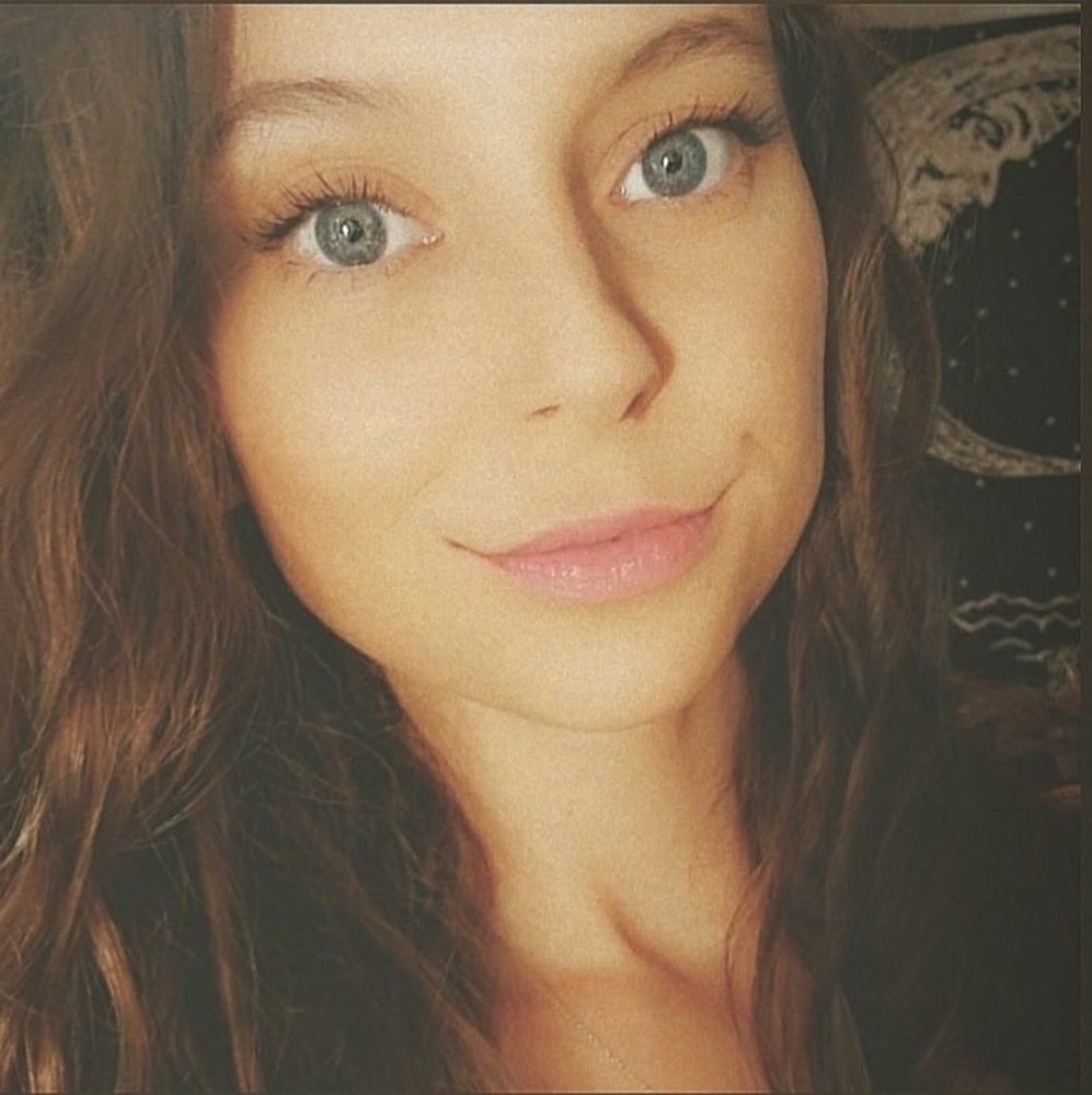 Meet your Posher, Taryn